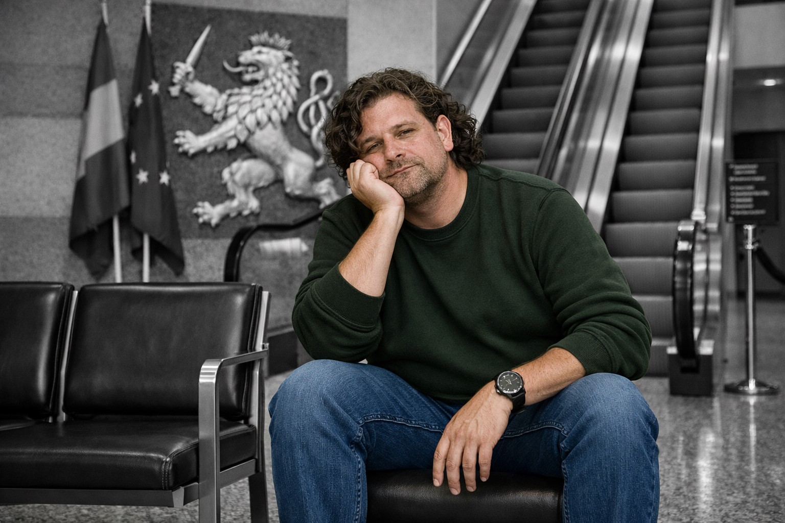 Een Slachtoffer wacht in het Tweede Kamergeboeuw op politieke besluitvorming. Hij zit er al een tijdje.